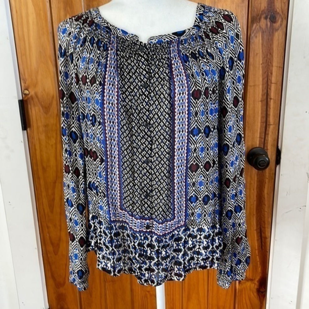 Lucky Brand Geometric Print Top Black Blue Ivory Red Small smocked longsleeve